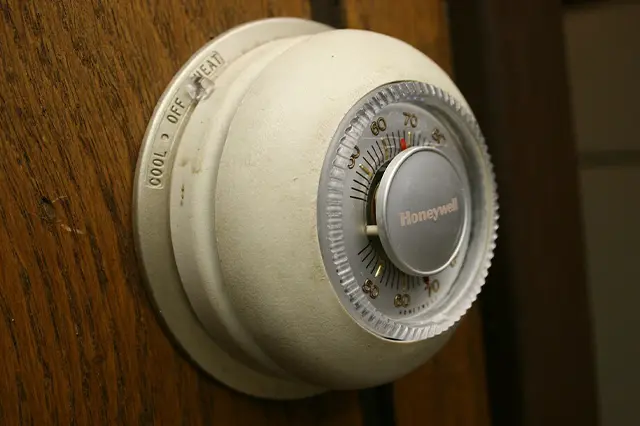 How do I know if my thermostat or furnace is broken?